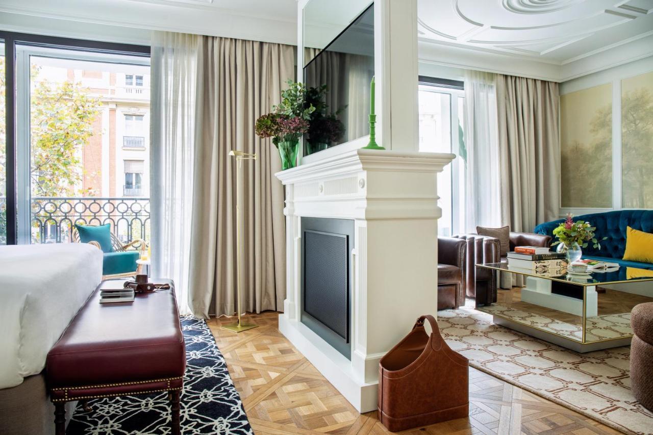 Bless Hotel Madrid - The Leading Hotels Of The World Kültér fotó A suite at the hotel